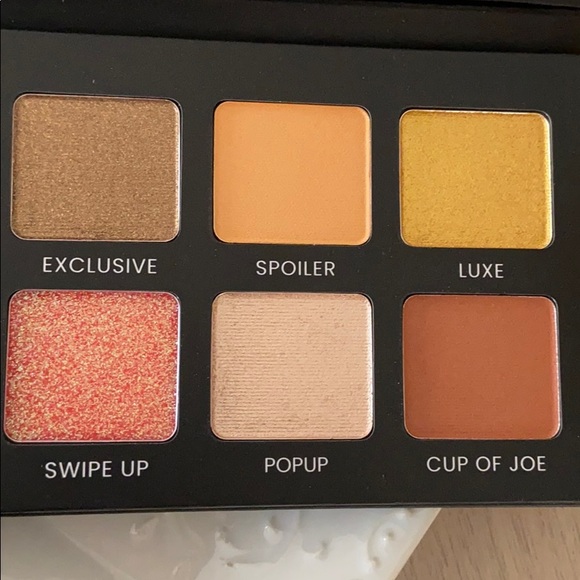 Boxy Charm Signature Palette - Picture 3 of 4